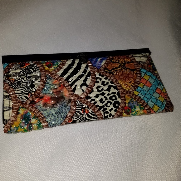 3 FOR 1 $$  PVC LONG WALLETs CLIPLOCK CLISE - Picture 2 of 4